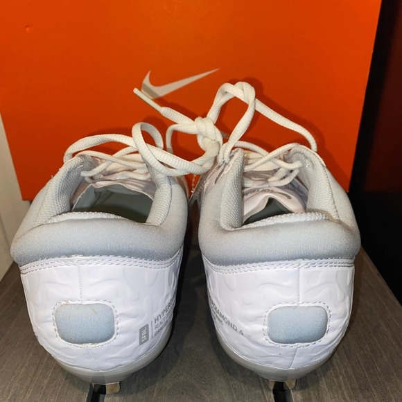 Nike Hyperdiamond 4 Elite Women's Softball Cleats - NWOB Sz 9 - Picture 6 of 6